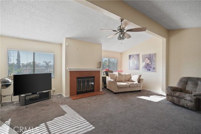 22950 Markham, Perris, CA 92570