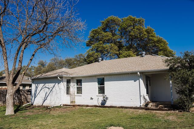 2010 Old Calf Creek Road, Brady, TX 76825