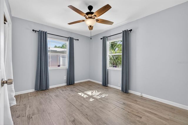 3121 30TH STREET N, St Petersburg, FL 33713