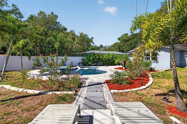 3121 30TH STREET N, St Petersburg, FL 33713