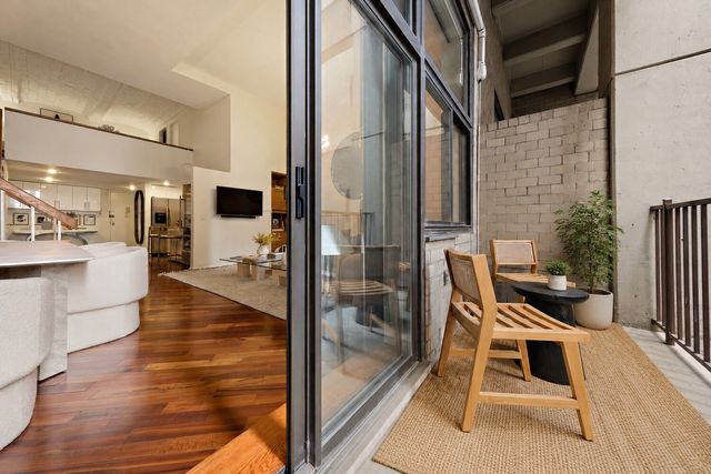 372 5th Ave Apt 3M, New York City, NY 10018
