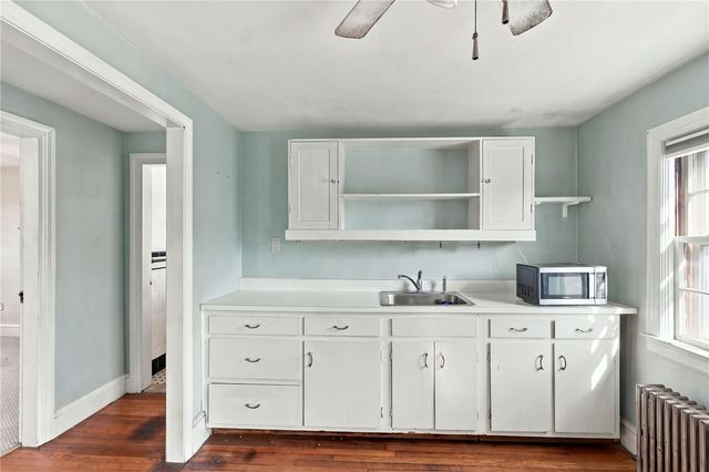 22 Tremont Street, Cranston, RI 02920