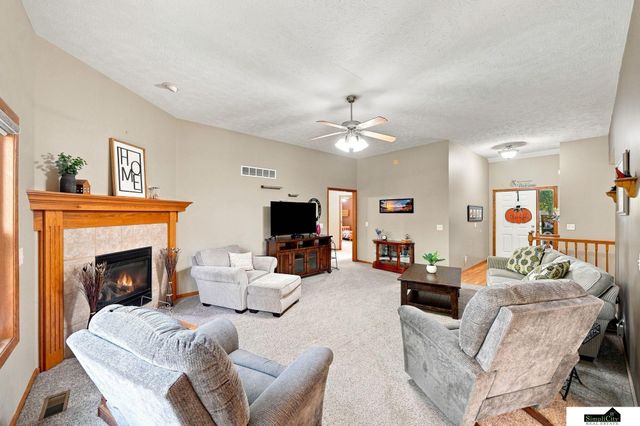 7701 S 41st Street, Lincoln, NE 68516