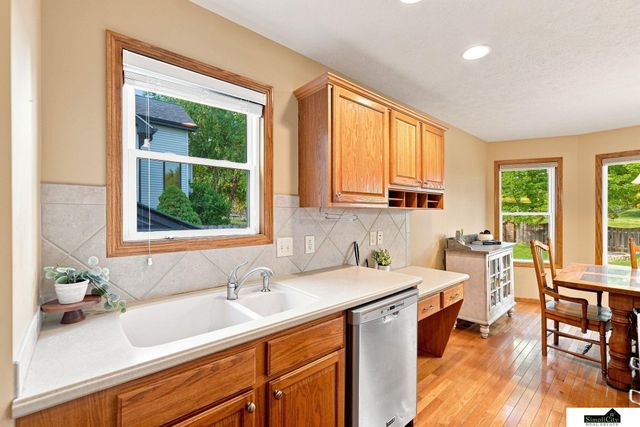 7701 S 41st Street, Lincoln, NE 68516