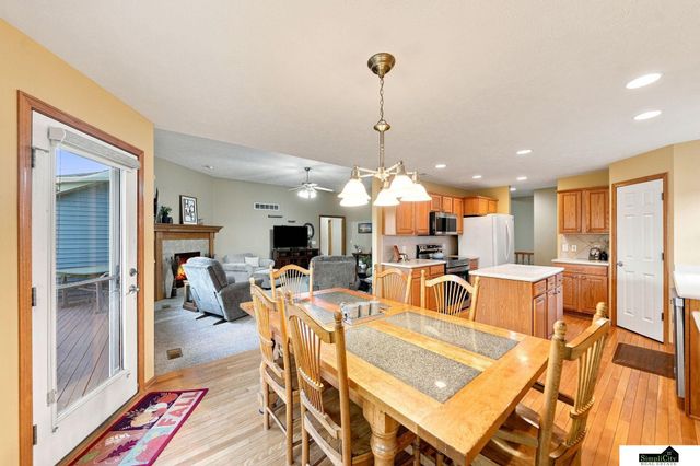 7701 S 41st Street, Lincoln, NE 68516