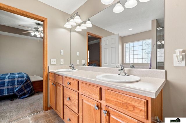 7701 S 41st Street, Lincoln, NE 68516