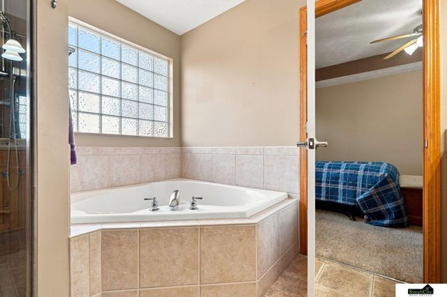 7701 S 41st Street, Lincoln, NE 68516