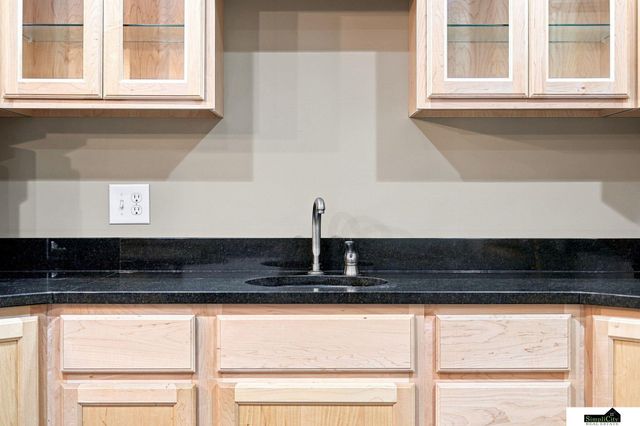 7701 S 41st Street, Lincoln, NE 68516