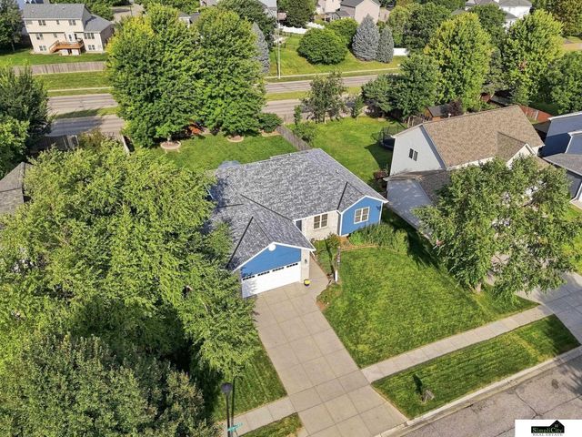 7701 S 41st Street, Lincoln, NE 68516