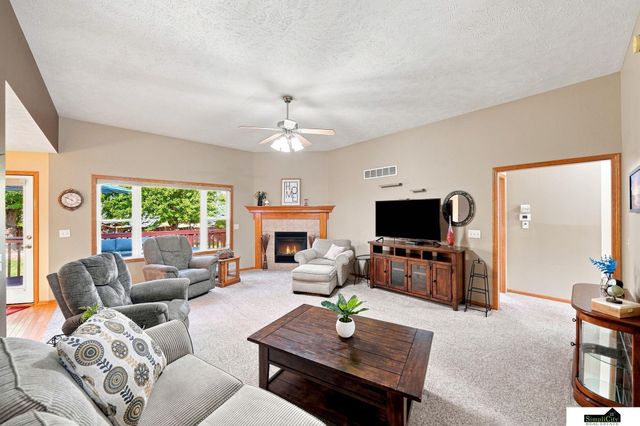 7701 S 41st Street, Lincoln, NE 68516