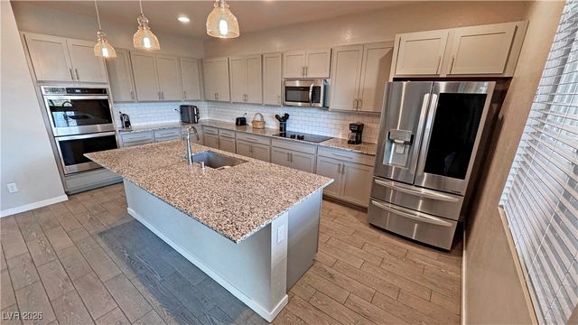5119 East Long Leaf Court, Pahrump, NV 89061