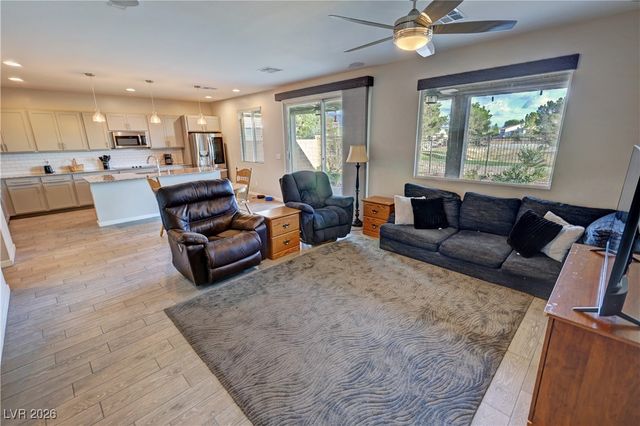 5119 East Long Leaf Court, Pahrump, NV 89061