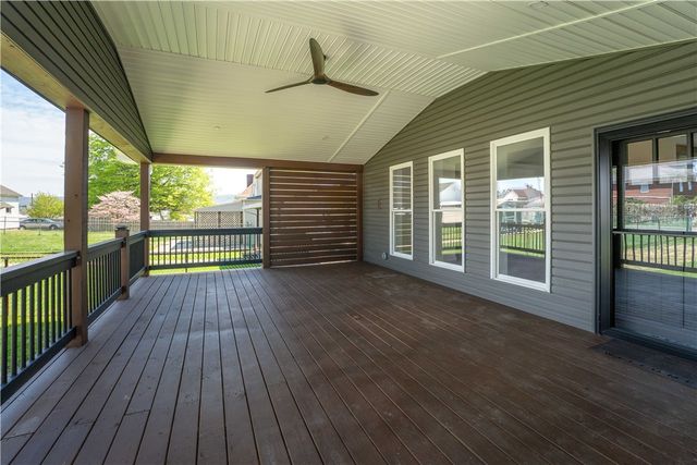 44 Maurice St, Uniontown, PA 15401