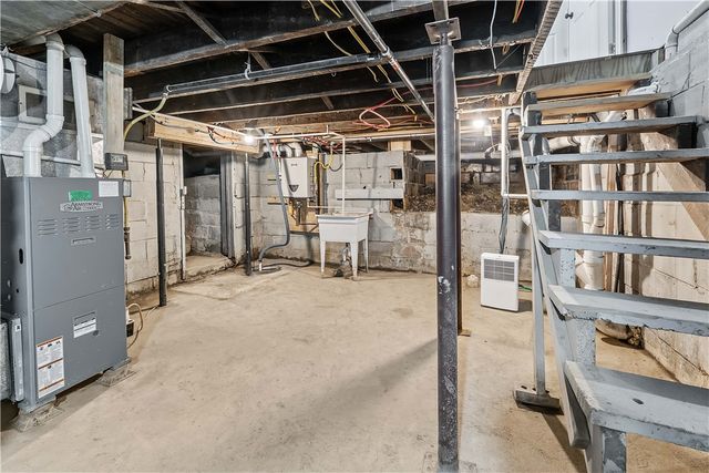 44 Maurice St, Uniontown, PA 15401