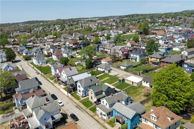 44 Maurice St, Uniontown, PA 15401