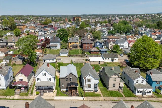 44 Maurice St, Uniontown, PA 15401