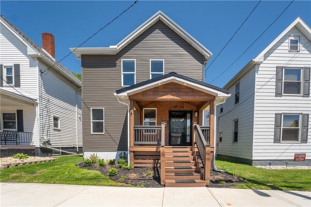44 Maurice St, Uniontown, PA 15401