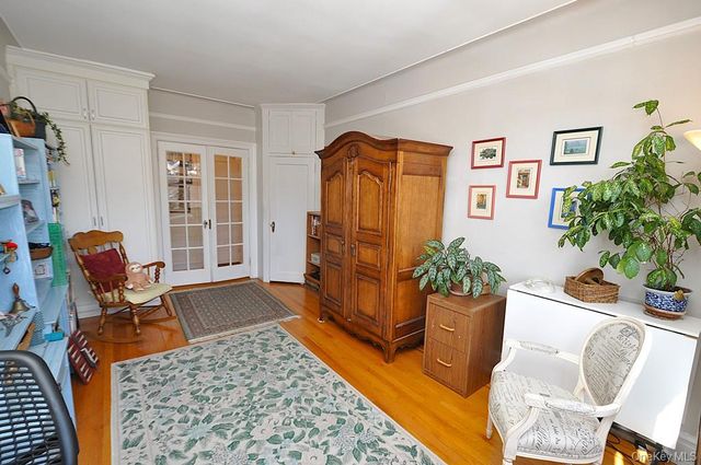 143 Garth Road 4D, Scarsdale, NY 10583