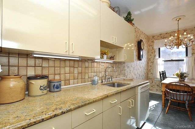 143 Garth Road 4D, Scarsdale, NY 10583