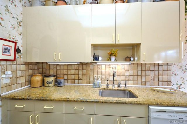 143 Garth Road 4D, Scarsdale, NY 10583