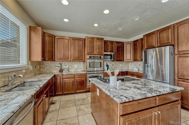 24070 E Hawaii Place, Aurora, CO 80018