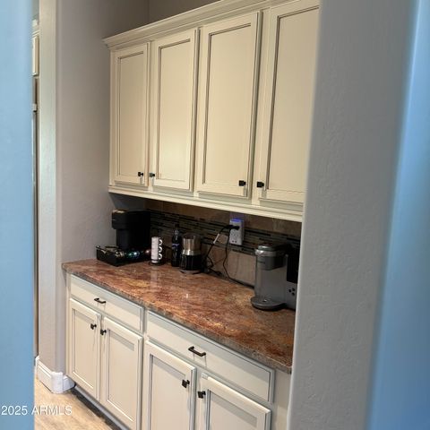 3751 E ZACHARY Drive, Phoenix, AZ 85050