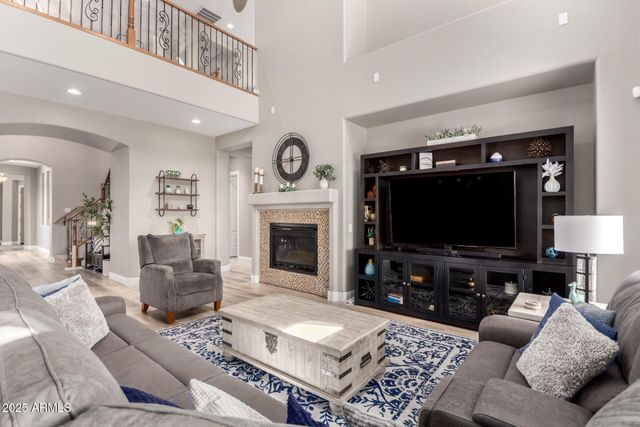 3751 E ZACHARY Drive, Phoenix, AZ 85050