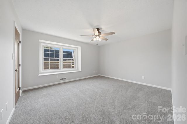 414 7th Street NE 2, Hickory, NC 28601