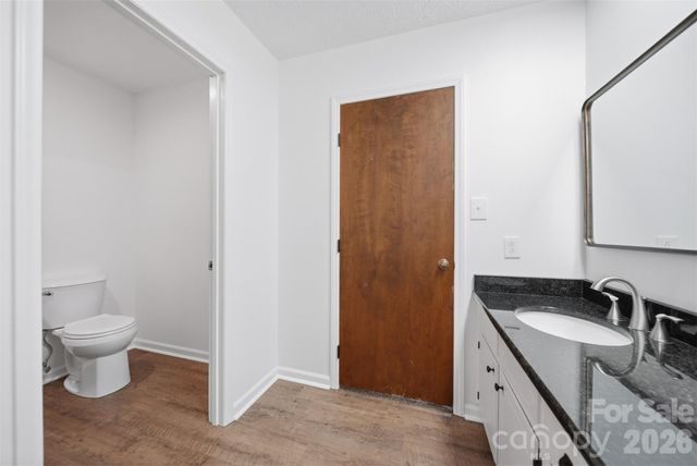 414 7th Street NE 2, Hickory, NC 28601