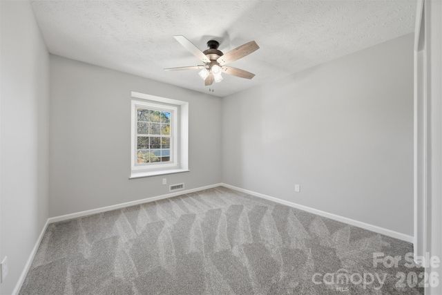 414 7th Street NE 2, Hickory, NC 28601