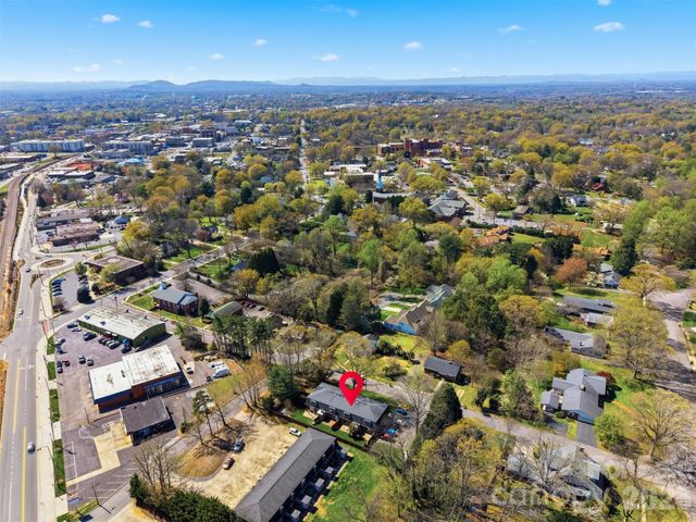414 7th Street NE 2, Hickory, NC 28601