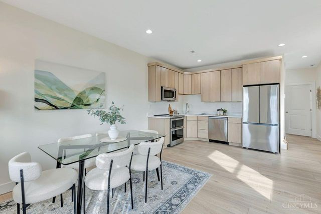 2114 Riverside Drive, Cincinnati, OH 45202