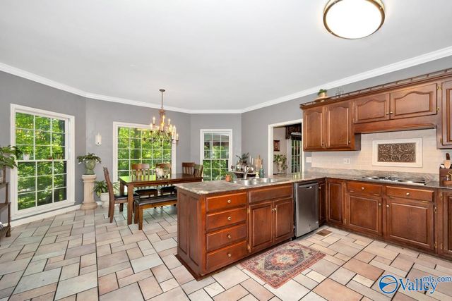 1403 Bramblewood Drive, Huntsville, AL 35801