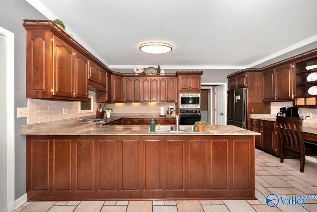 1403 Bramblewood Drive, Huntsville, AL 35801