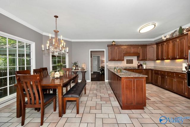 1403 Bramblewood Drive, Huntsville, AL 35801