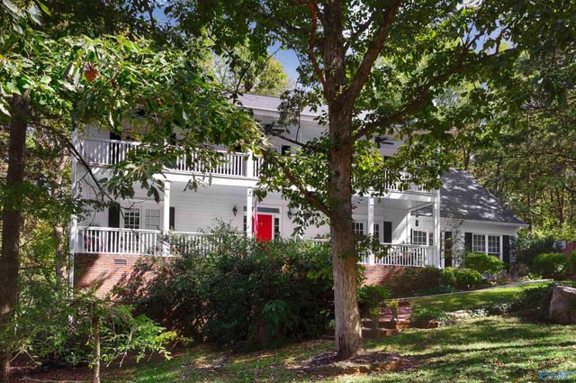 1403 Bramblewood Drive, Huntsville, AL 35801