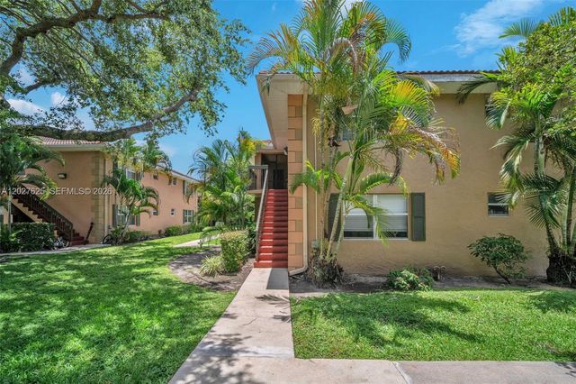 767 NW 104th Avenue 203, Pembroke Pines, FL 33026