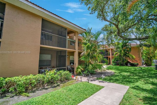 767 NW 104th Avenue 203, Pembroke Pines, FL 33026