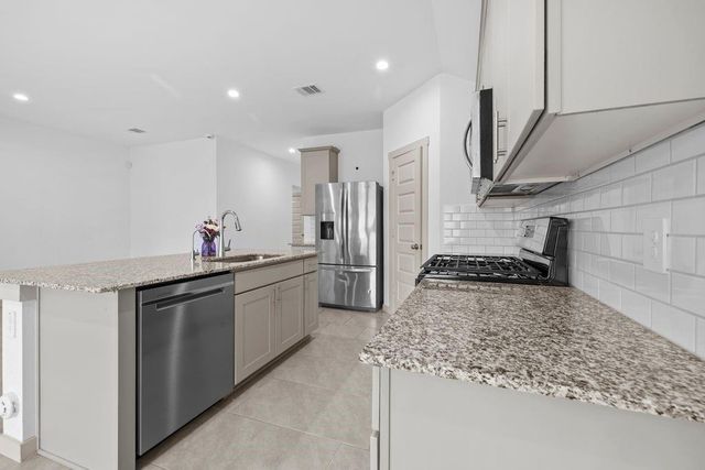 4903 Pine Haven Lane, Fresno, TX 77545