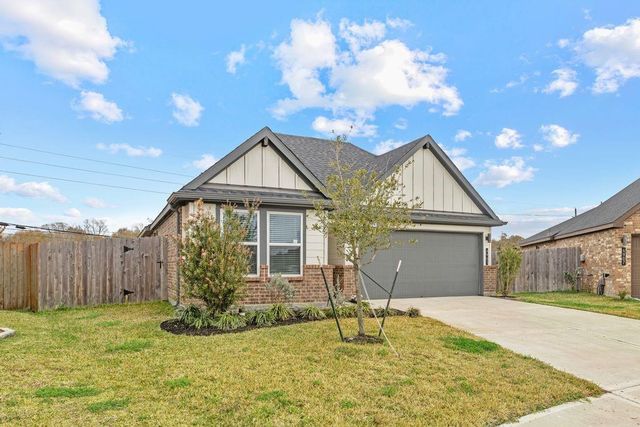 4903 Pine Haven Lane, Fresno, TX 77545