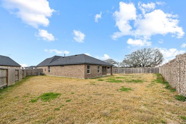 4903 Pine Haven Lane, Fresno, TX 77545