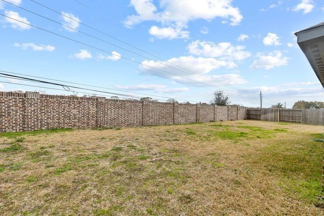 4903 Pine Haven Lane, Fresno, TX 77545