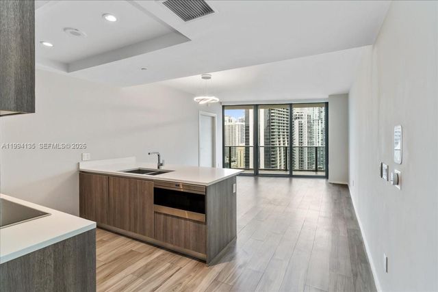 801 S Miami Ave 2603, Miami, FL 33130