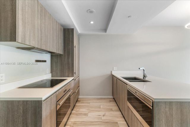 801 S Miami Ave 2603, Miami, FL 33130