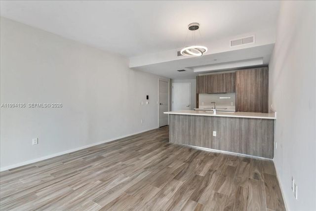 801 S Miami Ave 2603, Miami, FL 33130