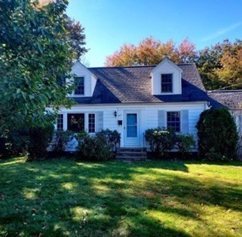 47 Wardson Cir, Rockland, MA 02370