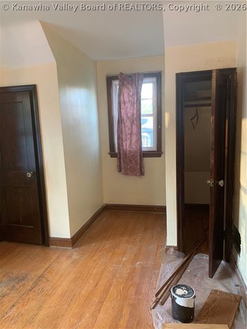 4207 Venable Avenue, Charleston, WV 25304