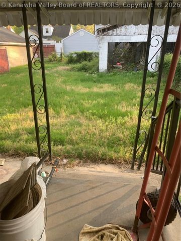 4207 Venable Avenue, Charleston, WV 25304