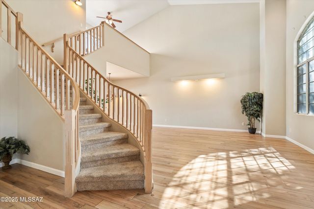 12734 N Pioneer Way, Tucson, AZ 85755