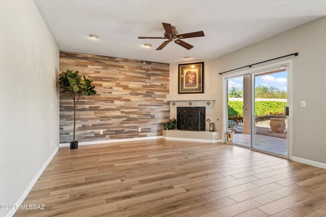 12734 N Pioneer Way, Tucson, AZ 85755